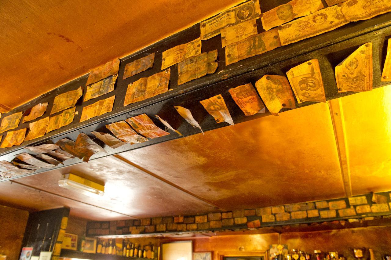 Duke Of York Hotel Dolton Luaran gambar